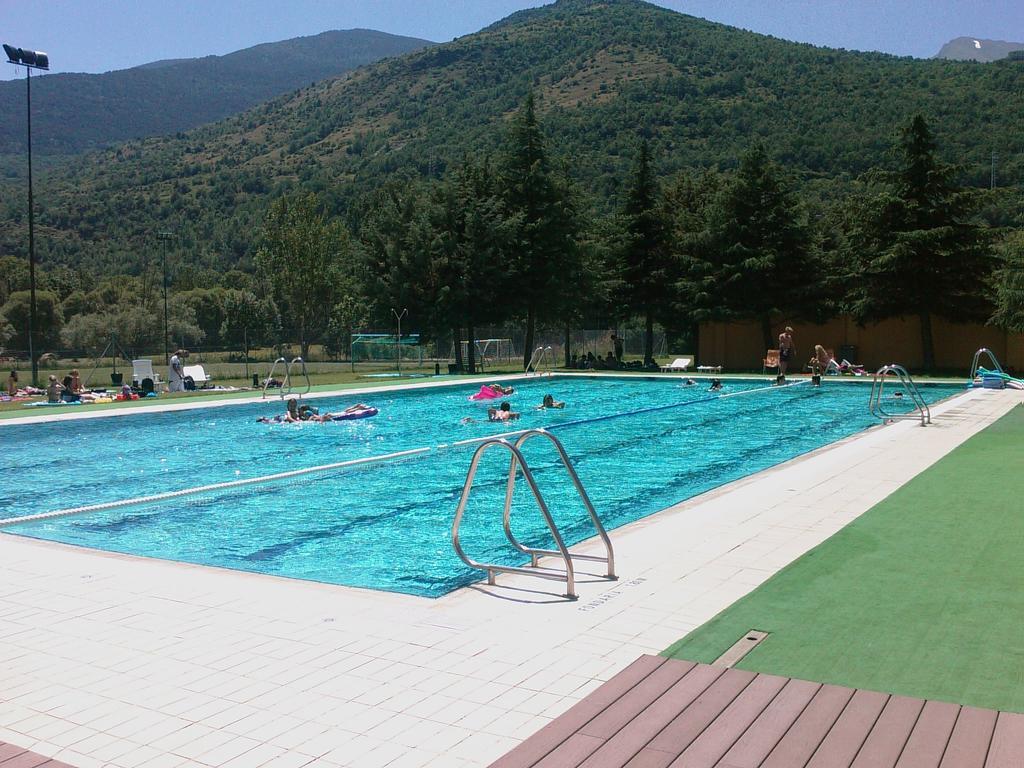 Apartmentsuitespain Baqueira Jardin Esterri d'Àneu Habitación foto
