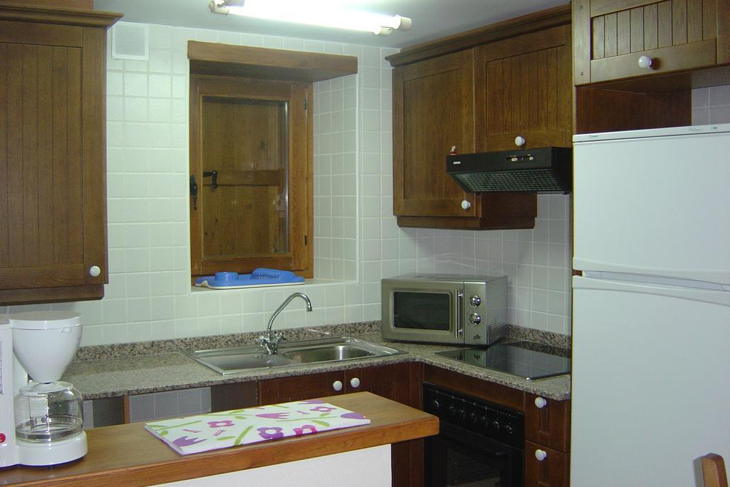 Apartmentsuitespain Baqueira Jardin Esterri d'Àneu Habitación foto