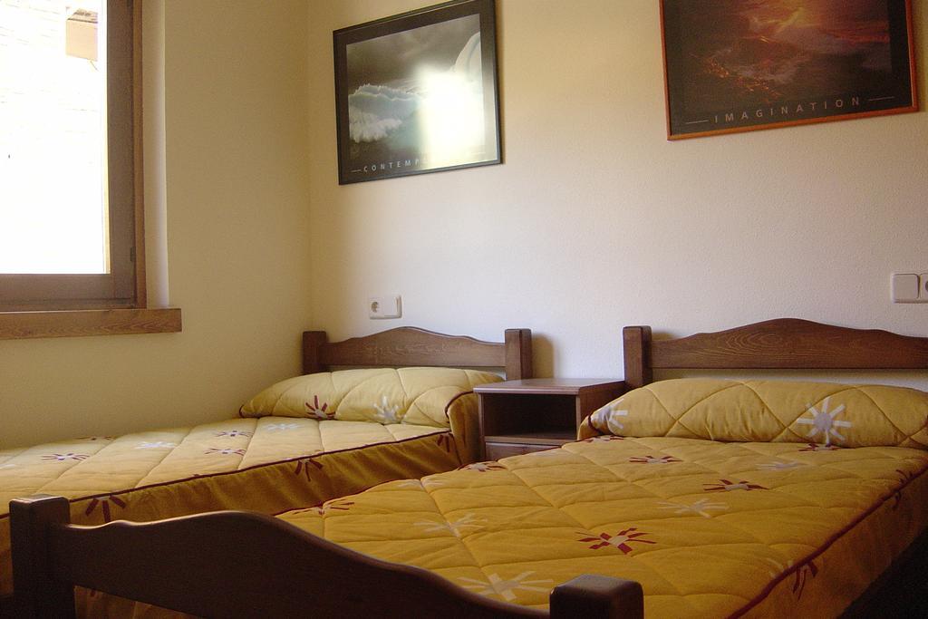Apartmentsuitespain Baqueira Jardin Esterri d'Àneu Habitación foto