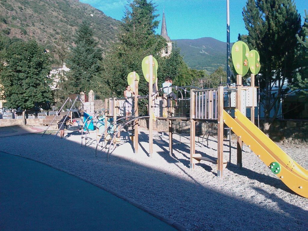 Apartmentsuitespain Baqueira Jardin Esterri d'Àneu Exterior foto
